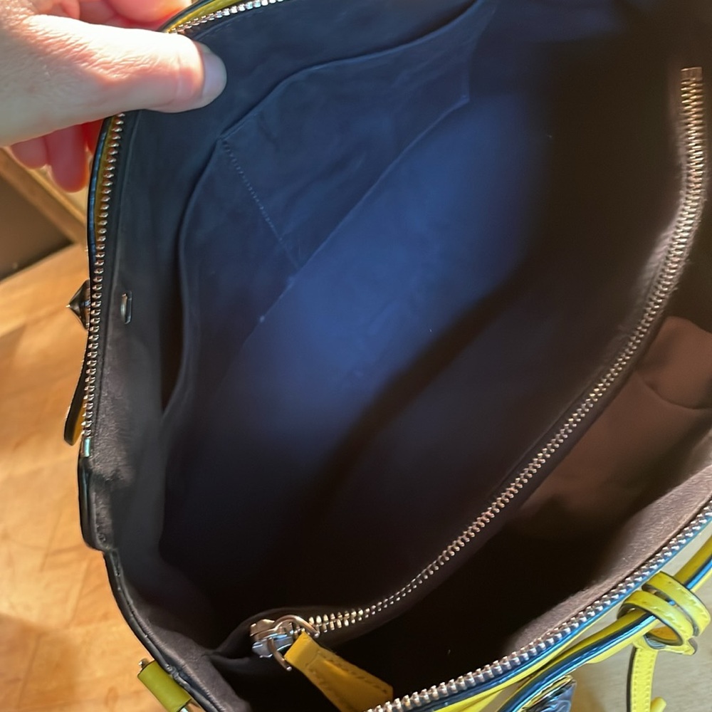 🛑SOLD🛑Fendi By The Way Yellow Black Croc Tail Bag! Monster Vibes!🖤💛🖤 - Picture 7 of 16